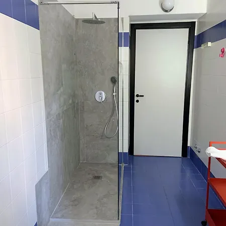 Charming Park - Center - For 5 Guests - Brand New Bathroom Milano
