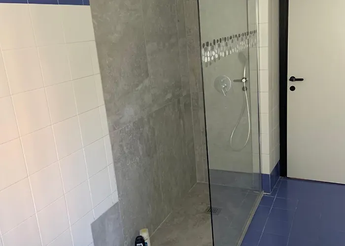 Charming Park - Center - For 5 Guests - Brand New Bathroom Milan